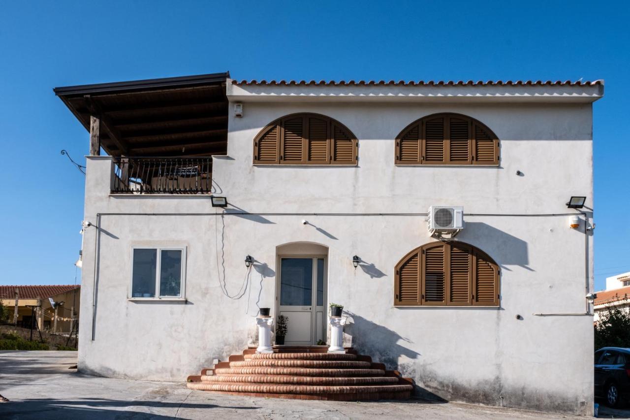 Ferienwohnung Un Posto Al Sole - Caltanissetta Exterior foto